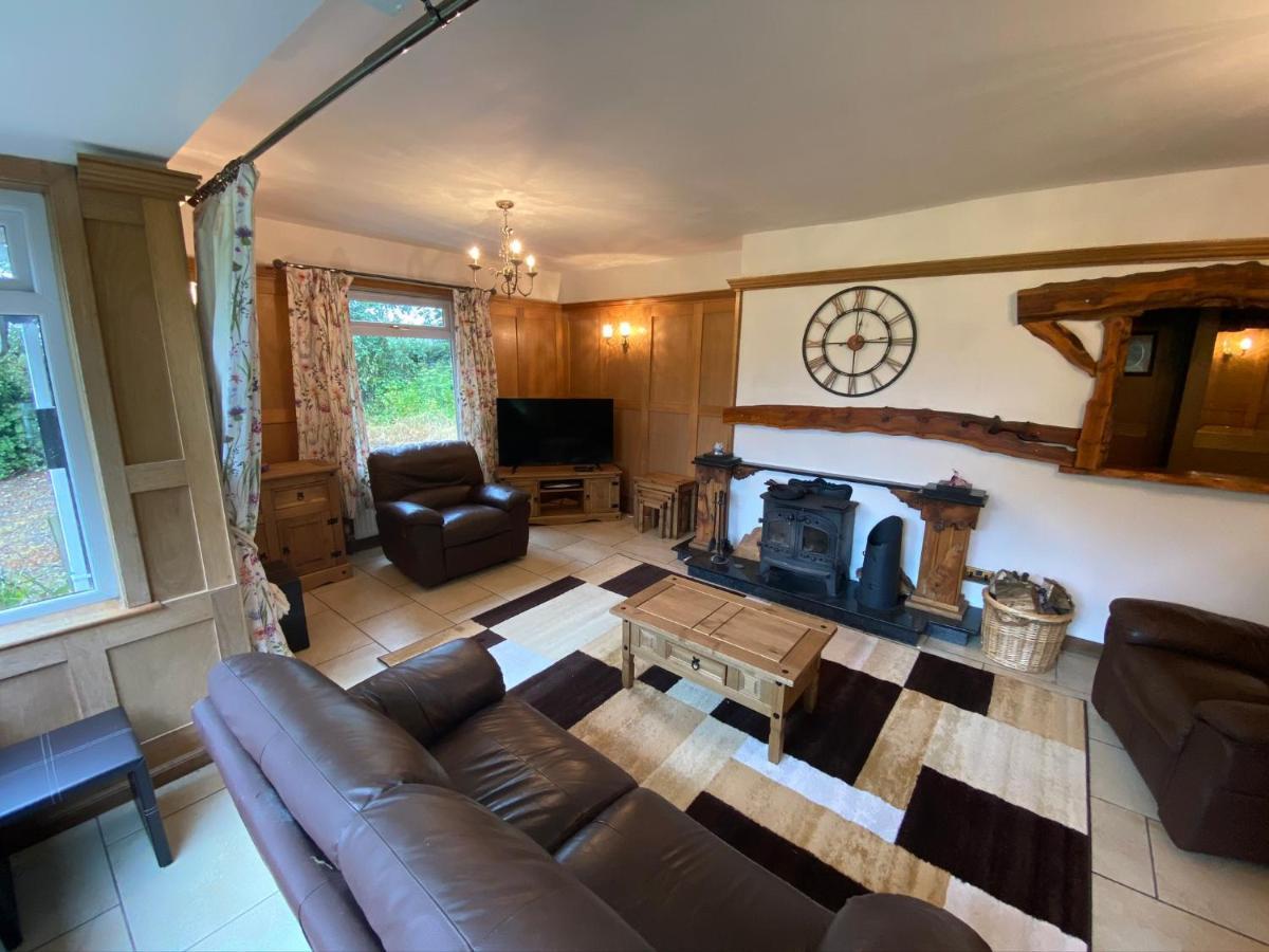 Tranquil Thornhill Cottage Retreat With Hot Tub Moniaive Extérieur photo